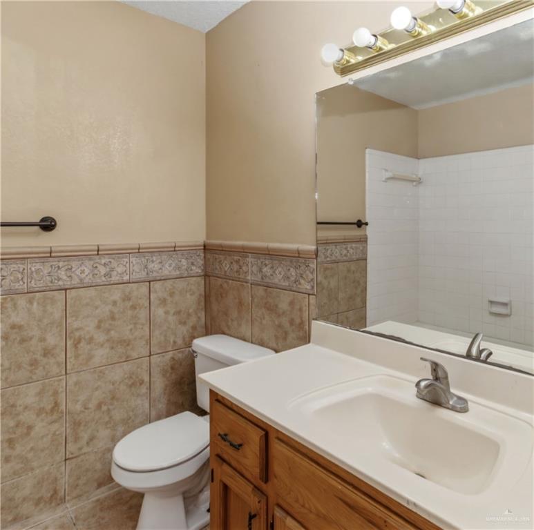 Photo 6 of 609 Delia Drive