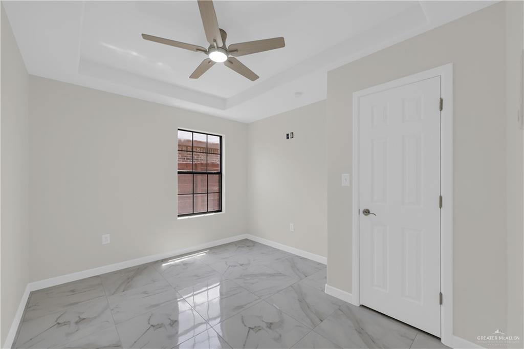 Photo 7 of 3309 Tulipan Avenue