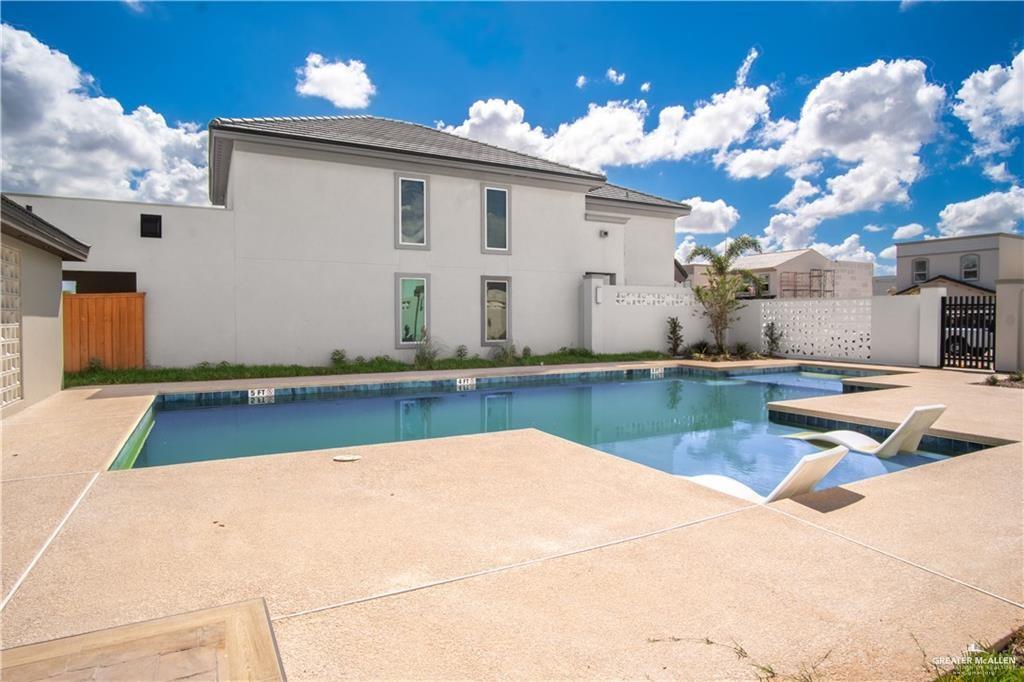 Photo 21 of 2310 Corales Street