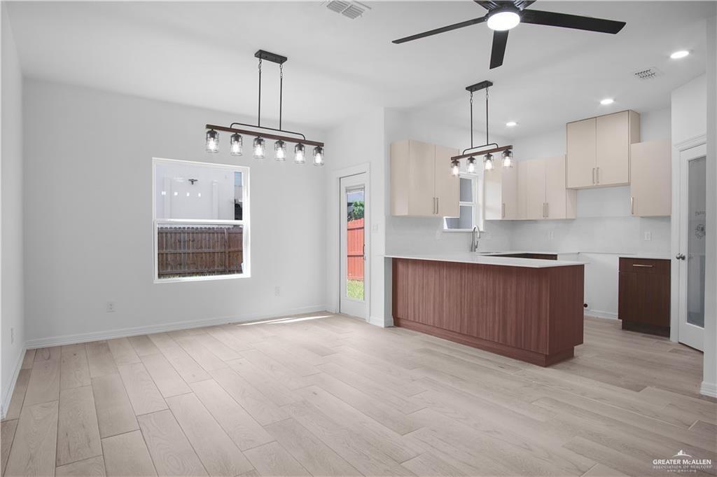 Photo 3 of 2310 Corales Street