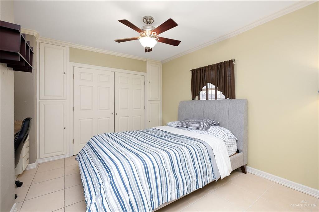 Photo 15 of 305 Bluebird Avenue
