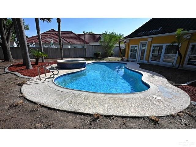 Photo 9 of 7400 4th Street