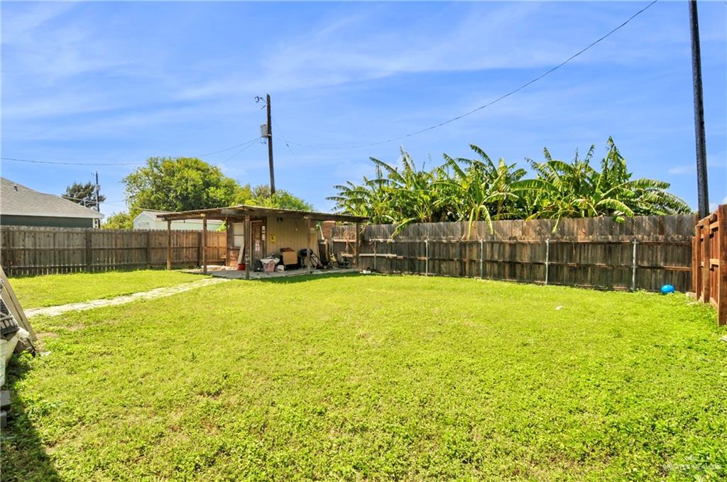 Photo 16 of 232 Spanish Oak Drive