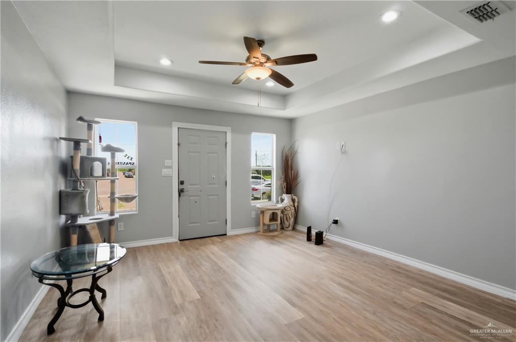 Photo 5 of 232 Spanish Oak Drive