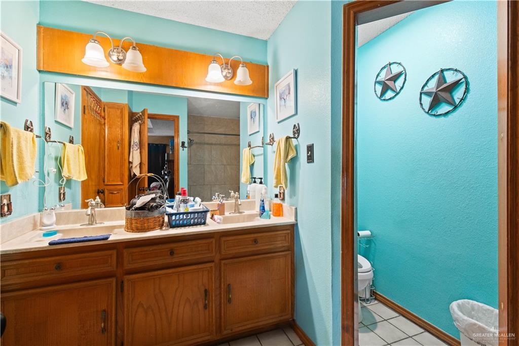 Photo 12 of 2207 Fern Avenue