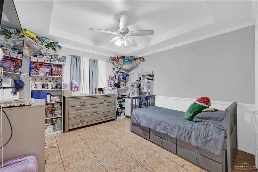 Photo 15 of 404 Los Ebanos Boulevard