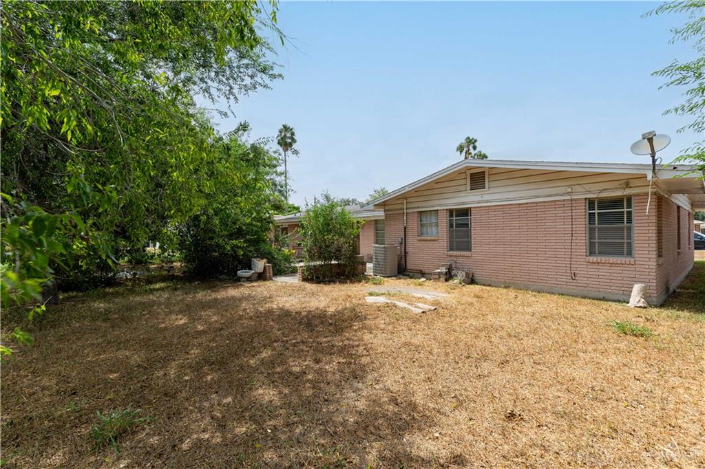 Photo 15 of 1209 Esperanza Avenue