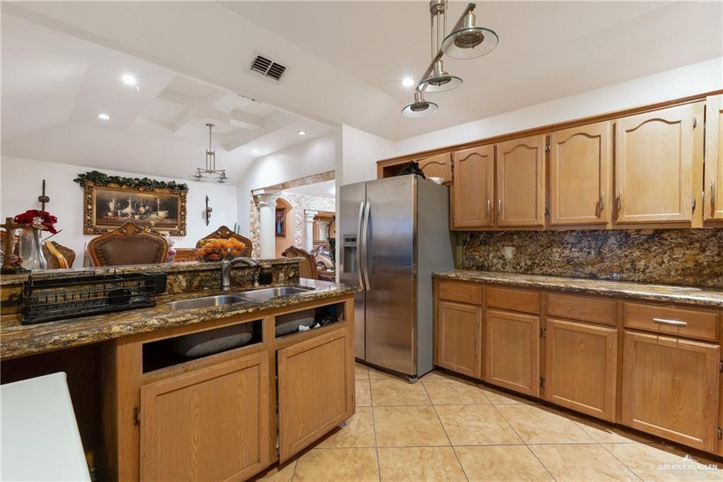 Photo 5 of 3005 Iris Avenue