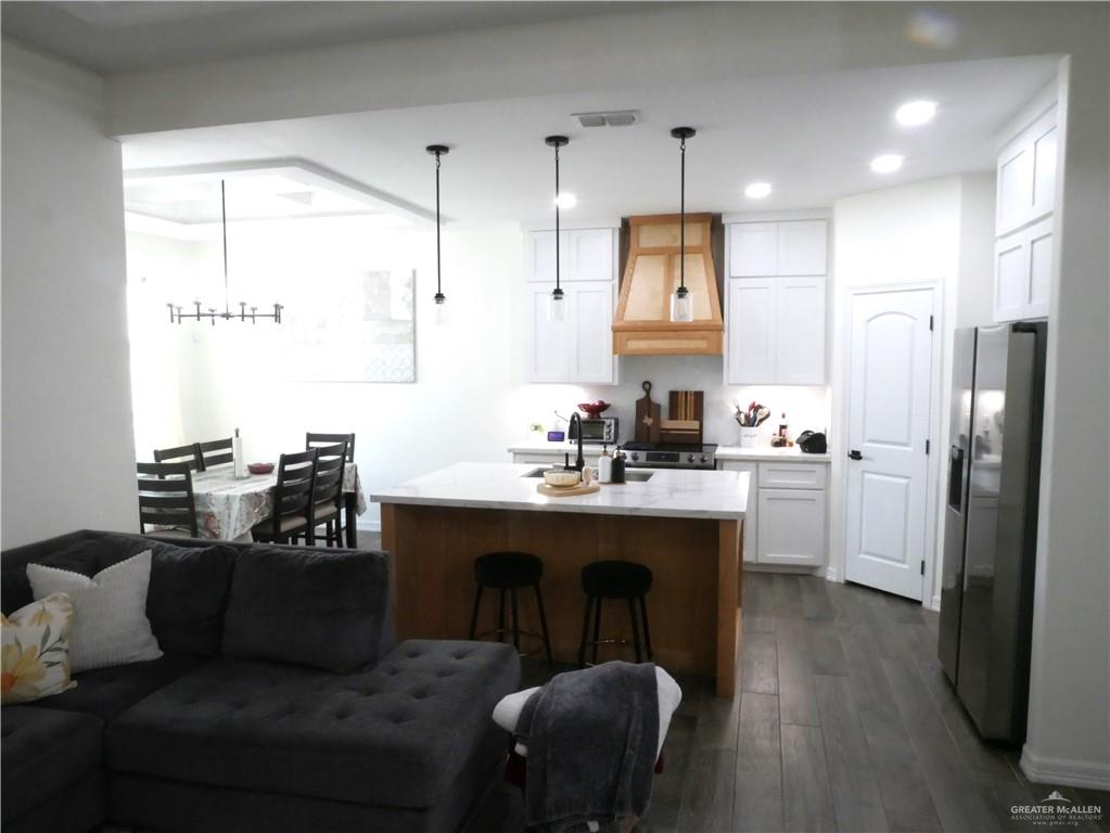 Photo 8 of 3108 York Avenue
